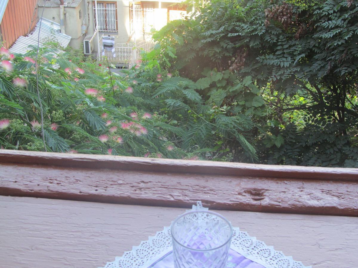 Grandma'S Hotel Tbilisi Esterno foto