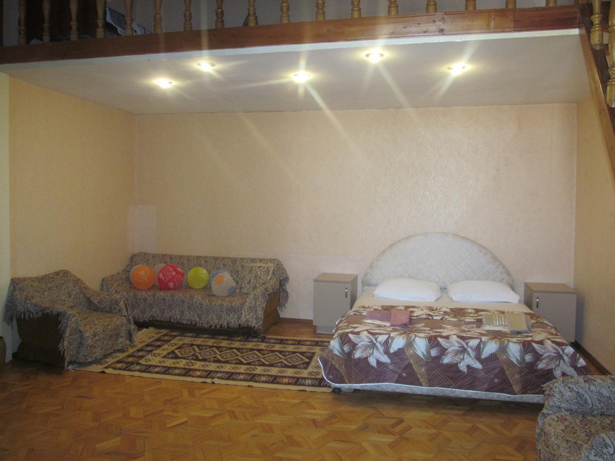Grandma'S Hotel Tbilisi Esterno foto