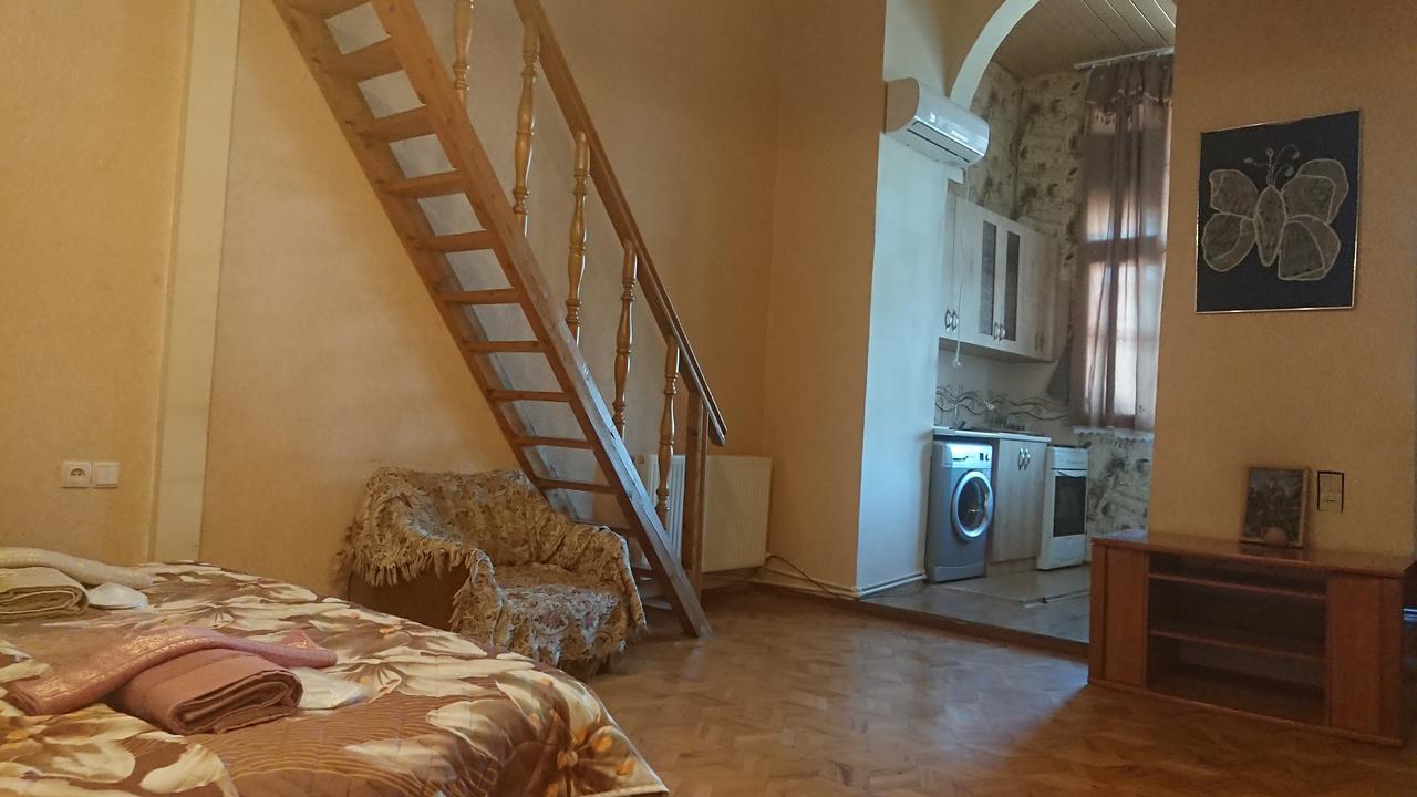 Grandma'S Hotel Tbilisi Esterno foto